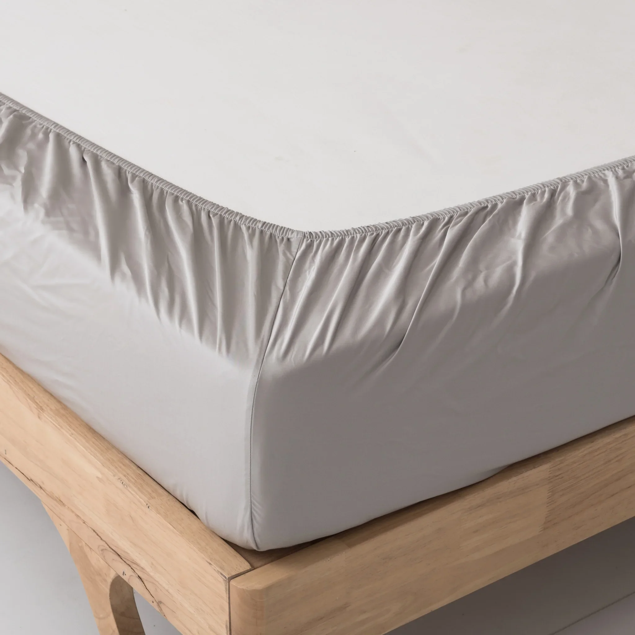Bamboo Fitted Sheet - Silver - Image 3