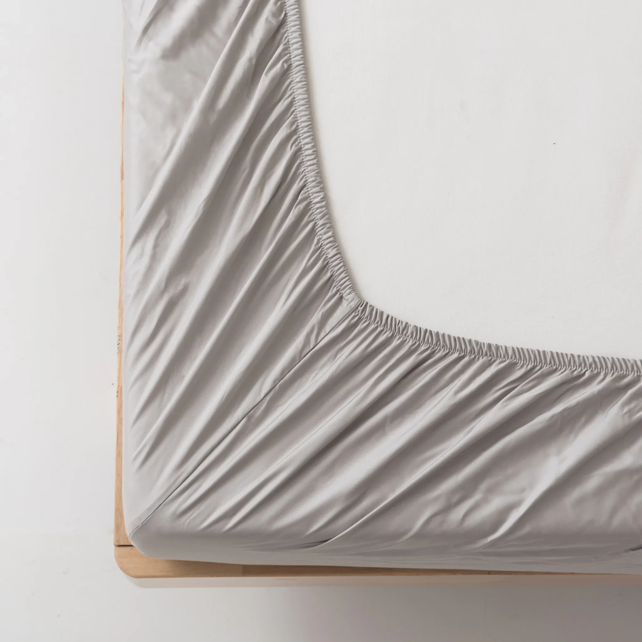 Bamboo Fitted Sheet - Silver - Image 4